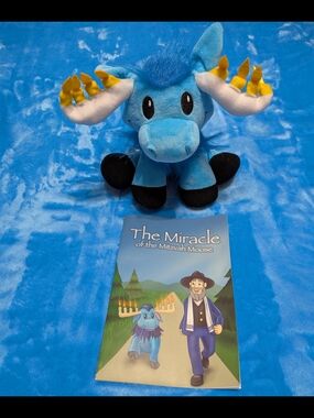 ✨ The Miracle of the Mitzvah Moose Plush Toy & Book Set ✨